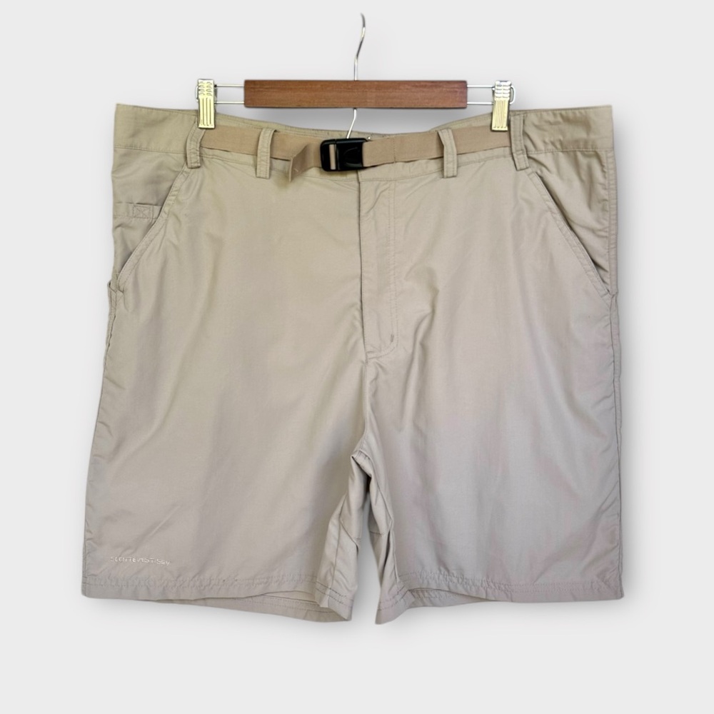 ScottEVest Lightweight Pocket Map Sport Shorts, size 40